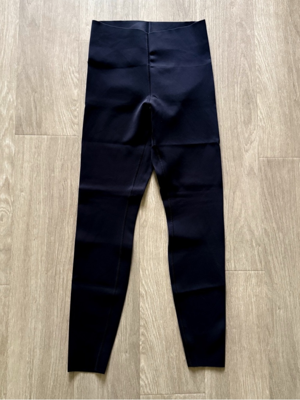 lululemon Glow Up™ Super-High-Rise Tight 28” 8 - Picture 4 of 6